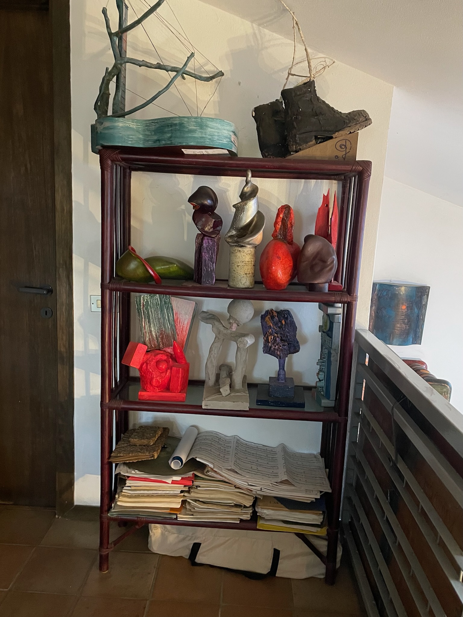 Montico House 35 - Domestic cabinet - objects, glass, and small sculptures