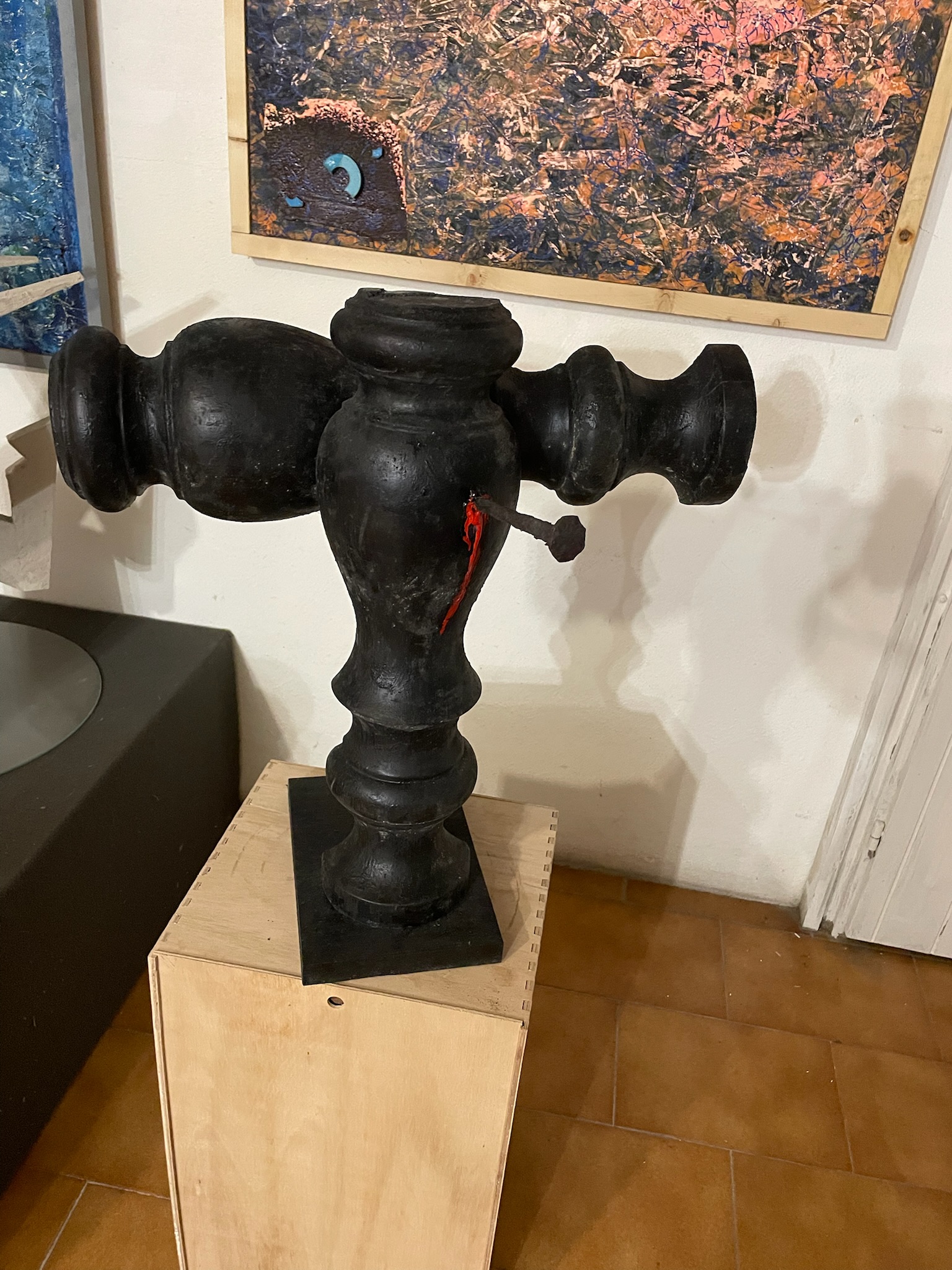 Montico House 38 - Black sculpture detail - volume and shadow